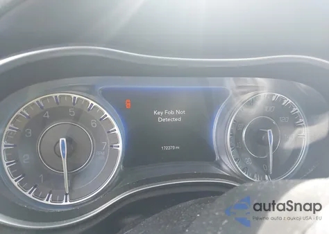 2016 Chrysler 300C z USA, uszkodzony, nr VIN 2C3CCAEG7GH328655